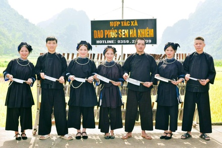 Dao Phúc Sen Hà Khiêm