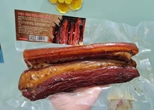 Thịt hun khói Cao Bằng