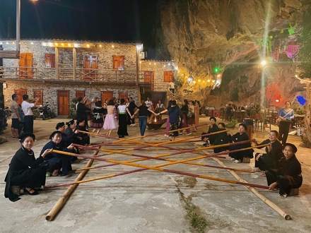 Yến Nhi - Bản Giốc Homestay