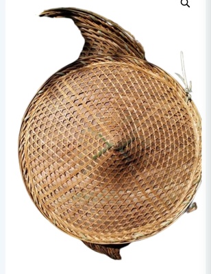 Nón lá chúp xà Hoàng Diệu