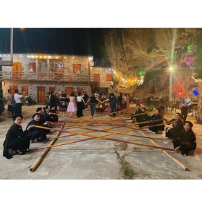 Yến Nhi - Bản Giốc Homestay