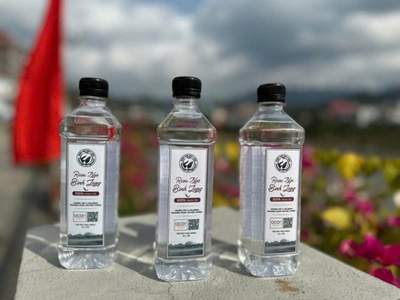 Rượu ngô Bình Long